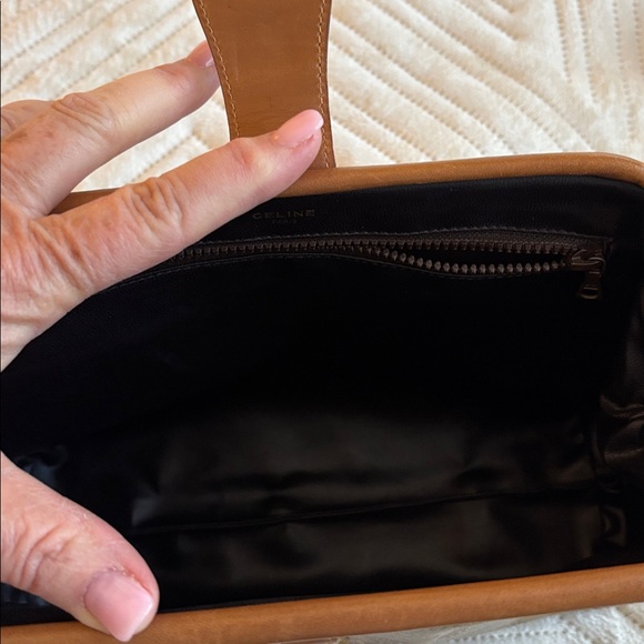 Celine Tan Shoulder Bag - Picture 11 of 14